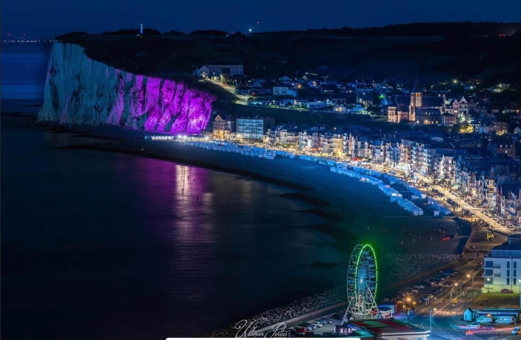 Caprices De Mer Appartement Avec Grand Balcon Et Vue A 300 M Plage, Apercu Mer, Lit Queen Size, Mers Les Bains Le Treport , Petit Dejeuner En Option, 2 Velos Fournis 外观 照片