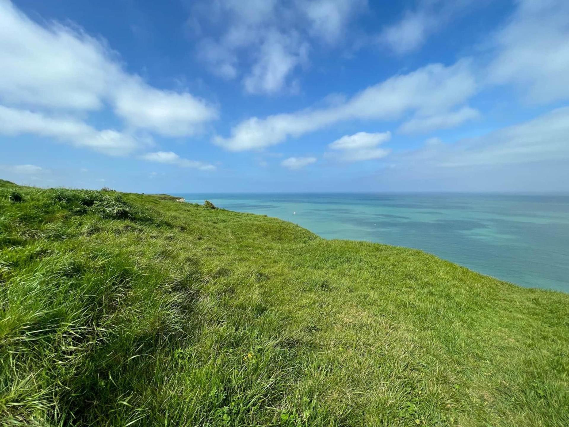 Caprices De Mer Appartement Avec Grand Balcon Et Vue A 300 M Plage, Apercu Mer, Lit Queen Size, Mers Les Bains Le Treport , Petit Dejeuner En Option, 2 Velos Fournis 外观 照片